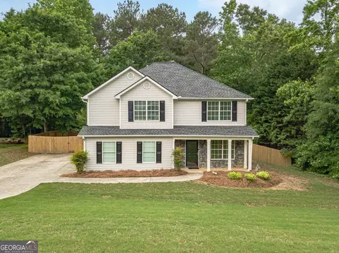 804 Pebble Pl, Loganville, GA 30052