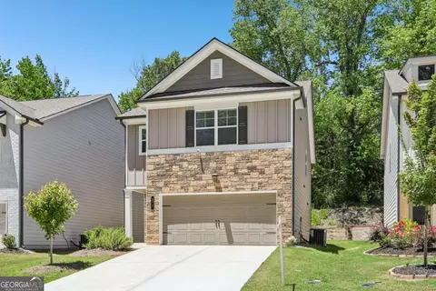 377 Station Overlook Dr, Auburn, GA 30011