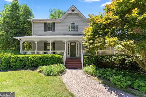 208 Clint St, Cleveland, GA 30528