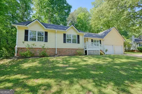 1012 Atherton Ln, Woodstock, GA 30189