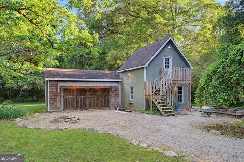 Exterior - 120 Hampton Locust Grove Rd, Hampton, GA 30228 photo 9 of 13