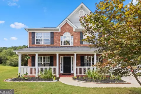 4041 Oak Crossing Dr, Suwanee, GA 30024