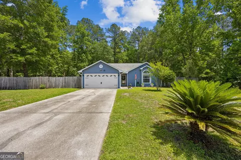 104 Birch Ct, Kingsland, GA 31548