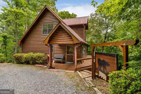 294 Oakwood Trl, Mineral Bluff, GA 30559