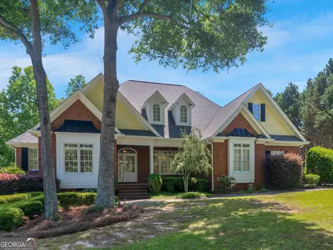 214 Cheshire Dr, Griffin, GA 30223