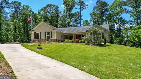 894 Happy Valley Cir, Newnan, GA 30263