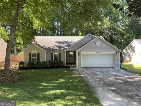 4209 Harris Ridge Ct, Roswell, GA 30076