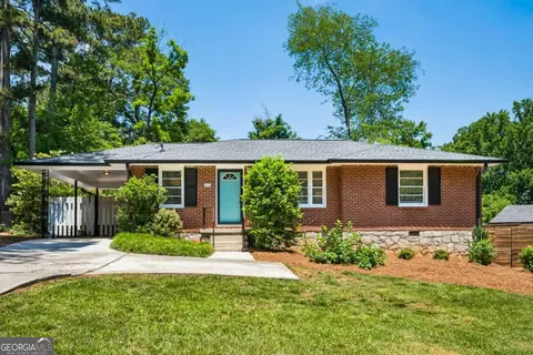 2662 Fox Hills Dr, Decatur, GA 30033