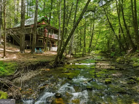 53 Laurel Ridge Dr, Ellijay, GA 30536