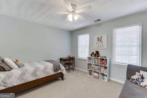 1484 Bellflower Ct SW, Lilburn, GA 30047