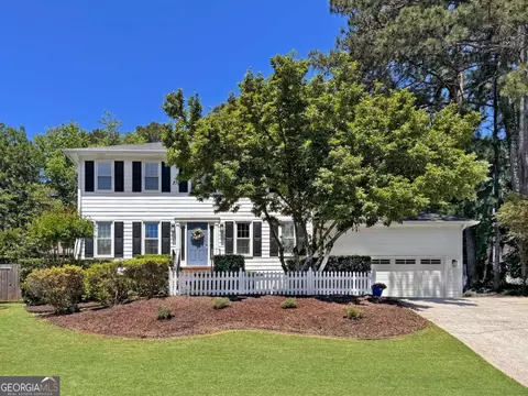 530 Woodline Ct, Roswell, GA 30076