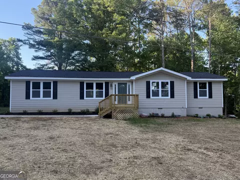 126 Lucinda Ln, Fayetteville, GA 30214