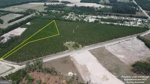 4690 Godwin Rd, Blackshear, GA 31516