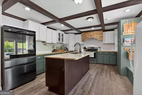 Kitchen - 91 Scenic View Dr, Jasper, GA 30143 photo 2 of 7