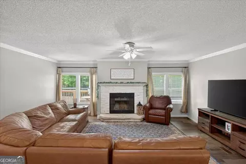 Living - 91 Scenic View Dr, Jasper, GA 30143 photo 2 of 4