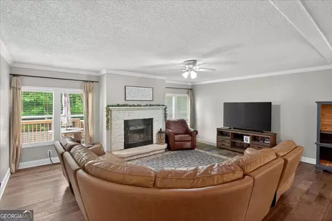 Living - 91 Scenic View Dr, Jasper, GA 30143 photo 3 of 4