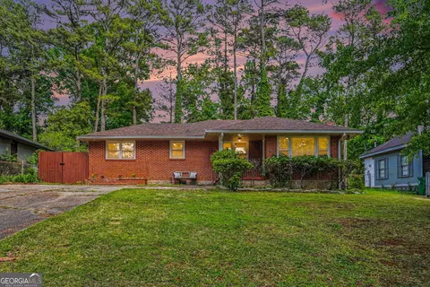 1950 Glendale Dr, Decatur, GA 30032