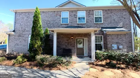 3192 Brockenhurst Dr, Buford, GA 30519