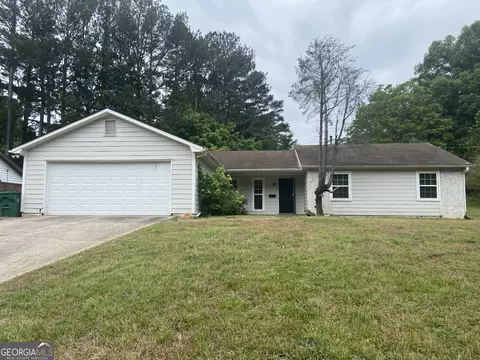 1767 Dunbarton Dr, Lithonia, GA 30058