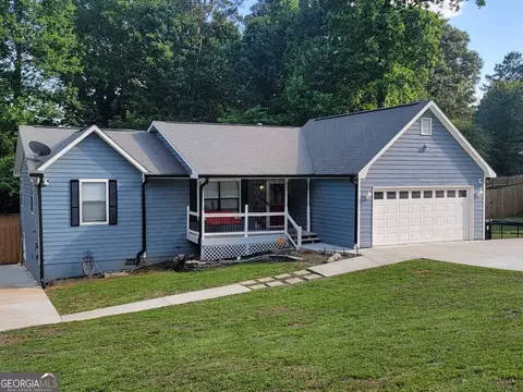 5104 Carole Pl SW, Stone Mountain, GA 30087