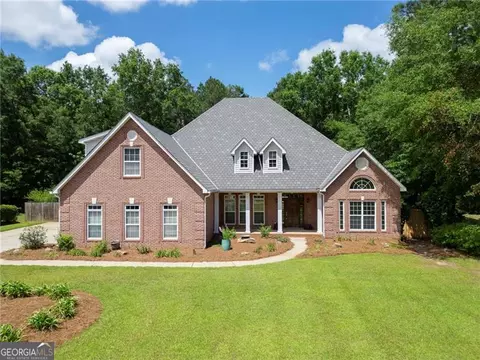 102 Seven Pines Ct, Perry, GA 31069