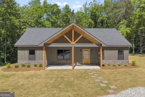 390 Champayne Trl, Hartwell, GA 30643
