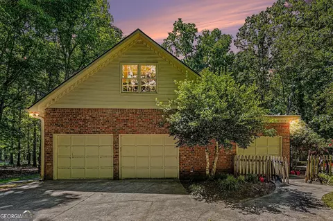 290 Brandon Mill Cir, Fayetteville, GA 30214