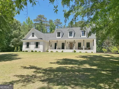 2004 Moores Mill Dr, Lanett, AL 36863