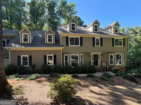 255 Waverly Hall Dr, Roswell, GA 30075