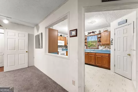 Entry Way - 350 Old River Rd, Cornelia, GA 30531 photo 2 of 3