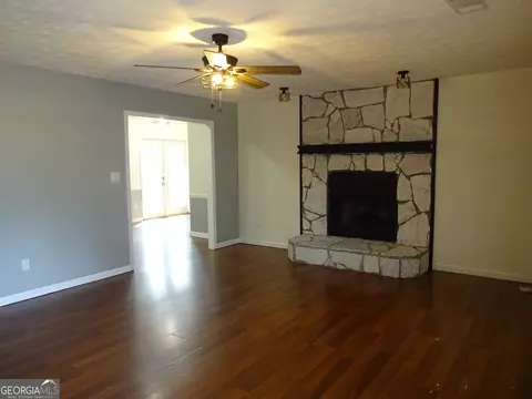 Living - 1535 Haynes Ct, Grayson, GA 30017 photo 1 of 3
