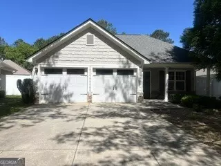 156 Cottage Club Dr, Locust Grove, GA 30248