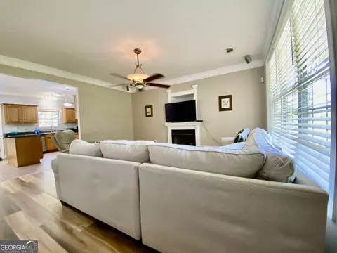 Living - 1358 Glass Bridge Rd, Lagrange, GA 30240 photo 1 of 1