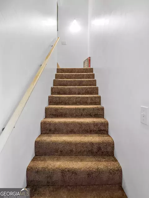Entry Way - 175 Loudoun Dr, Covington, GA 30014 photo 3 of 3