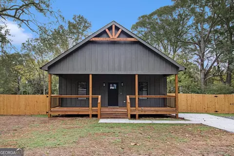 93 Arnco 2nd St, Newnan, GA 30263