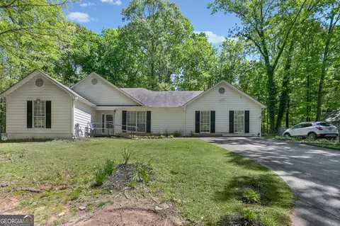 365 Cook Dr, Ellenwood, GA 30294