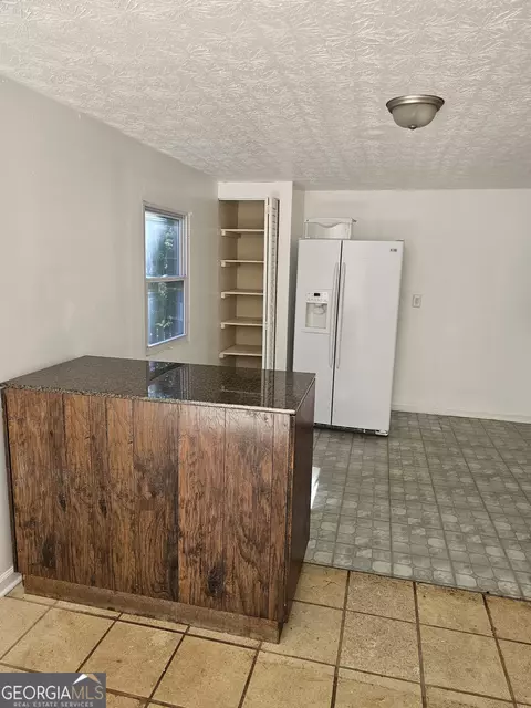 Kitchen - 6642 Doublegate Ln, Rex, GA 30273 photo 3 of 3