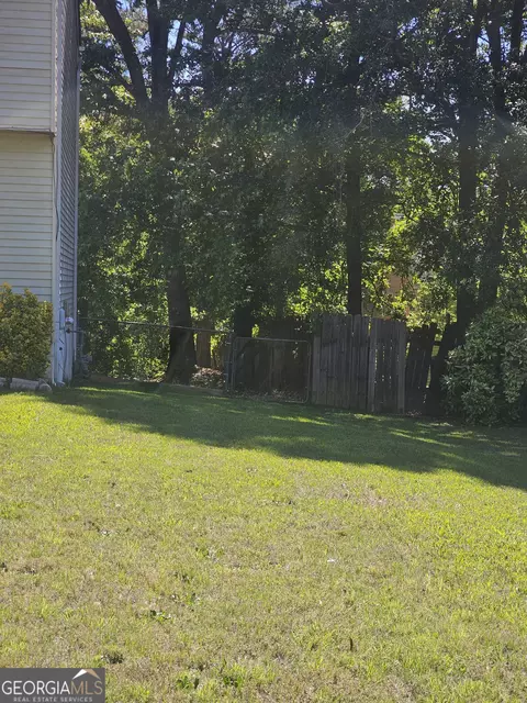 Exterior - 6642 Doublegate Ln, Rex, GA 30273 photo 2 of 12