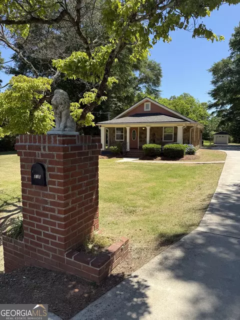 235 Cooper Rd, Athens, GA 30605