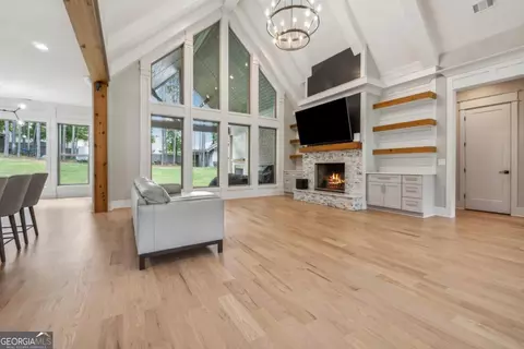 Living - 852 Tom Miller Rd, Bethlehem, GA 30620 photo 3 of 8