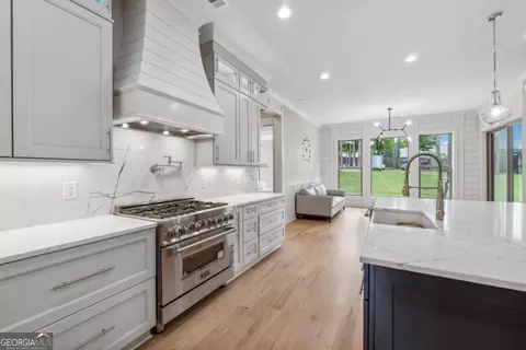 Kitchen - 852 Tom Miller Rd, Bethlehem, GA 30620 photo 6 of 6