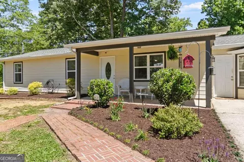 28 Rose Ct, Powder Springs, GA 30127