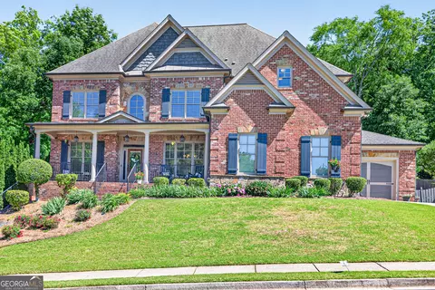 4259 Sierra Creek Dr, Hoschton, GA 30548