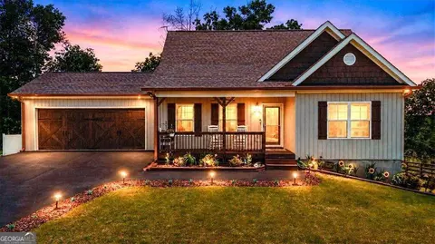 145 Grand Oak Ln, Dahlonega, GA 30533