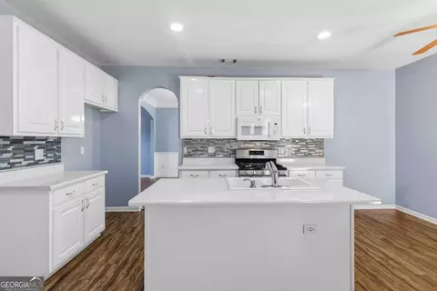 Kitchen - 117 Rendition Dr, Mcdonough, GA 30253 photo 3 of 3