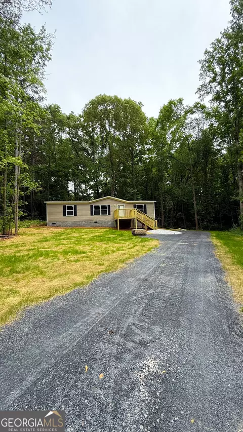 48 Martin St, Carrollton, GA 30117
