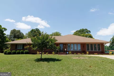 211 N Broad St, Buena Vista, GA 31803
