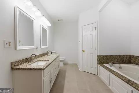 Bath - 7249 E Wynfield Loop, Midland, GA 31820 photo 3 of 5