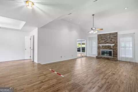 Living - 7249 E Wynfield Loop, Midland, GA 31820 photo 1 of 5