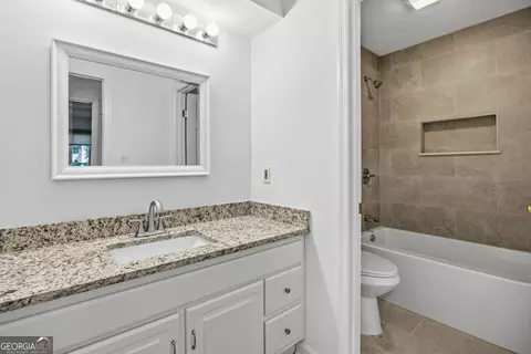 Bath - 7249 E Wynfield Loop, Midland, GA 31820 photo 4 of 5